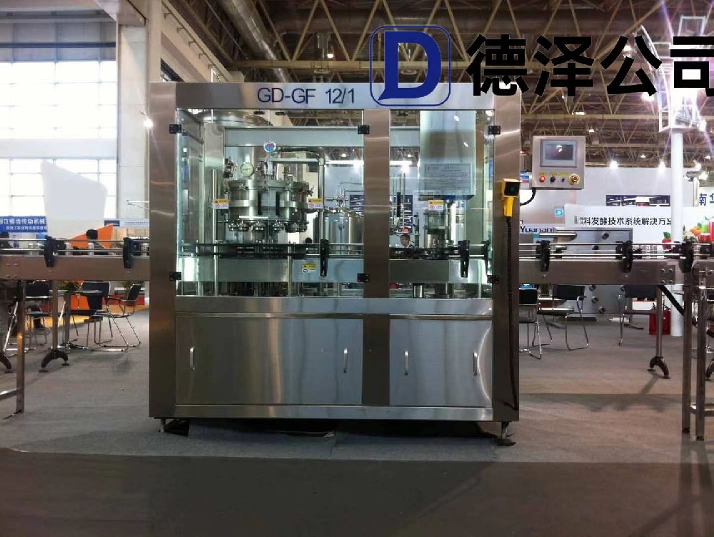 啤酒易拉罐灌装机