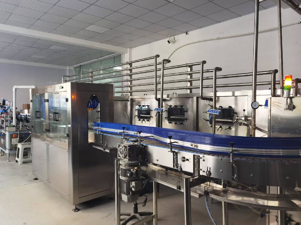 烟台自动隧道巴氏杀菌机安装完成